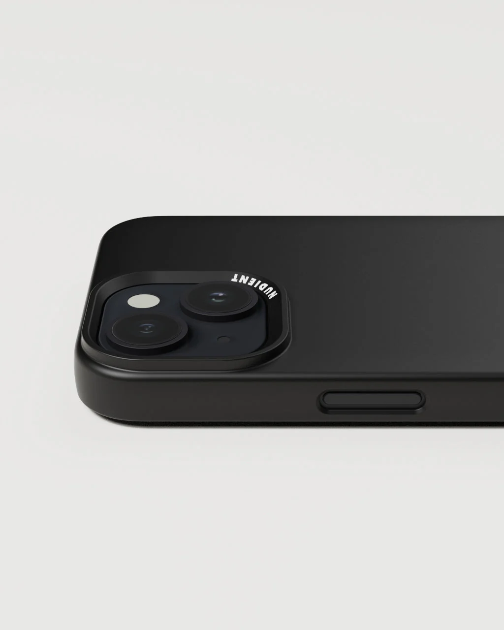 Thin Case - iPhone 15 - Ink Black & Pine Green - Image 4