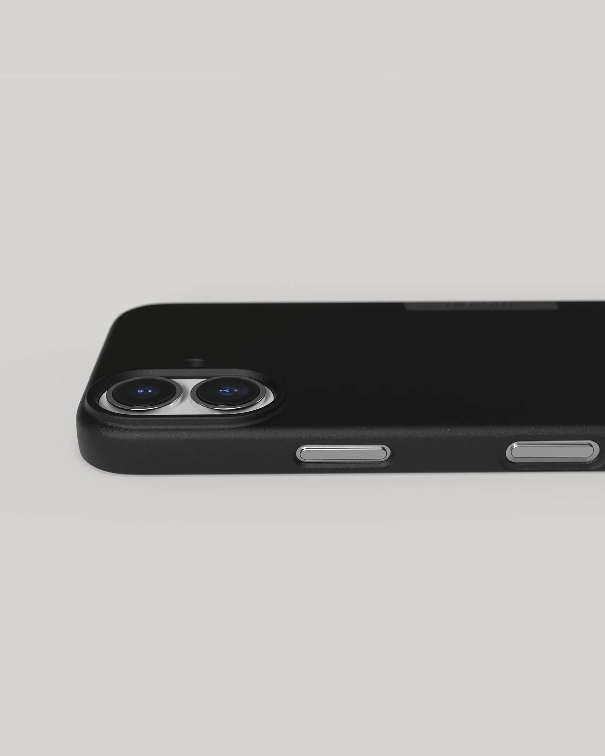 Thin Case - iPhone 17 - Ink Black & Pine Green - Image 4